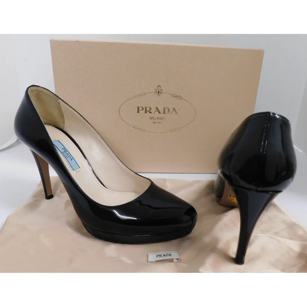 Prada Calzature Donna Black Patent Leather Platform Pumps sz 37.5 w/Box
